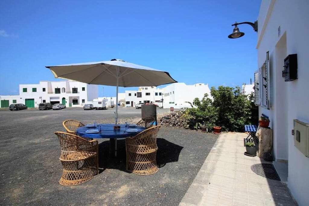 فيلا Casa Alejandra Con Terraza Y Barbacoa إل جولفو المظهر الخارجي الصورة