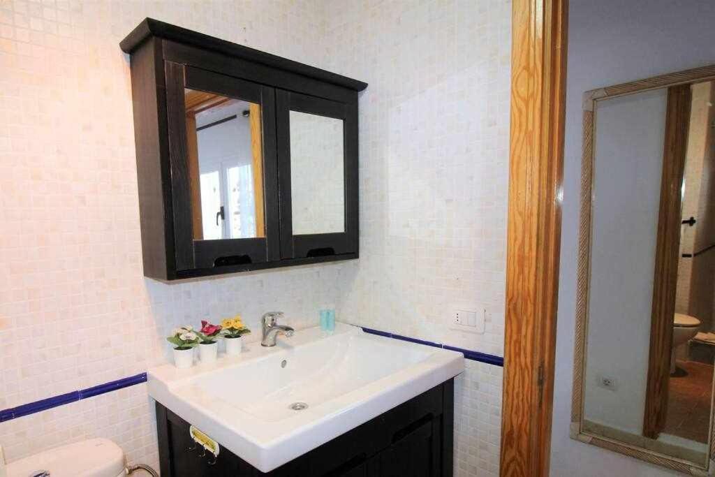 فيلا Casa Alejandra Con Terraza Y Barbacoa إل جولفو المظهر الخارجي الصورة