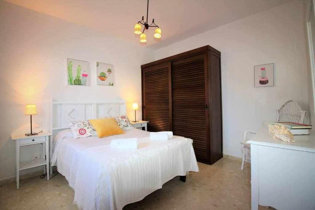 فيلا Casa Alejandra Con Terraza Y Barbacoa إل جولفو المظهر الخارجي الصورة
